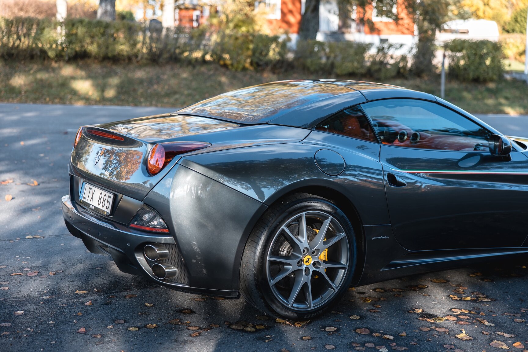 Exterior image of 2011 Ferrari California 