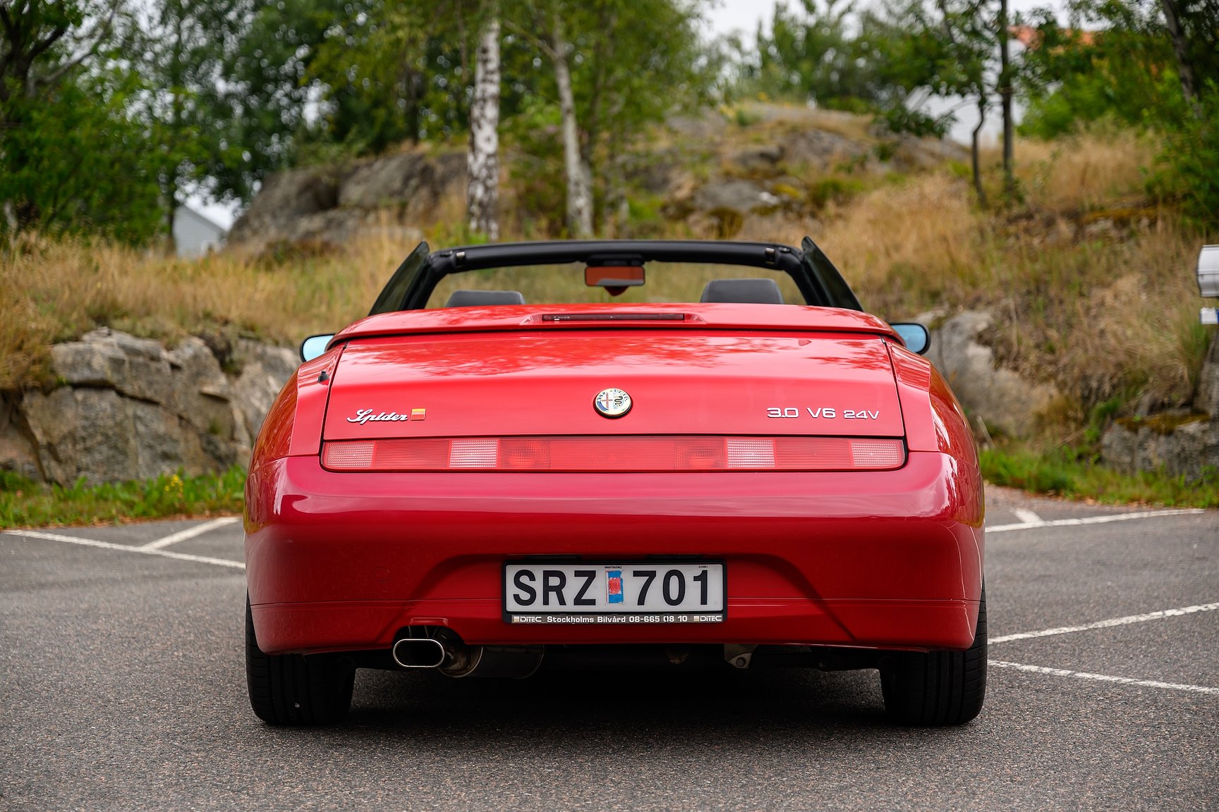 Exterior image of 2001 Alfa Romeo Spider 3.0 V6