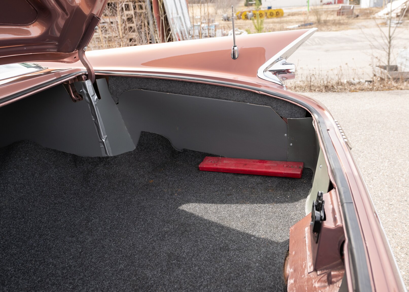 Innenraumfoto von 1961 Chrysler New Yorker Sedan (50)