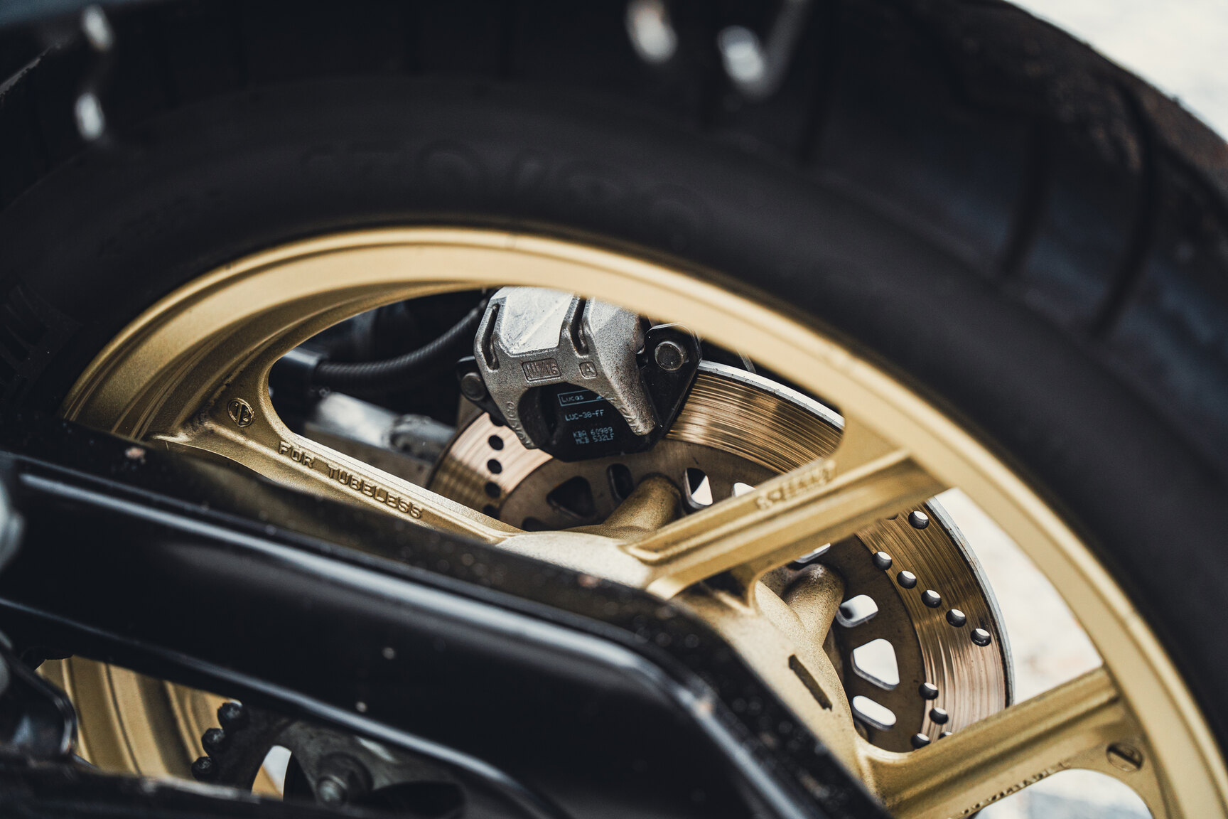 Image of 1990 Kawasaki ZX900R mechanics