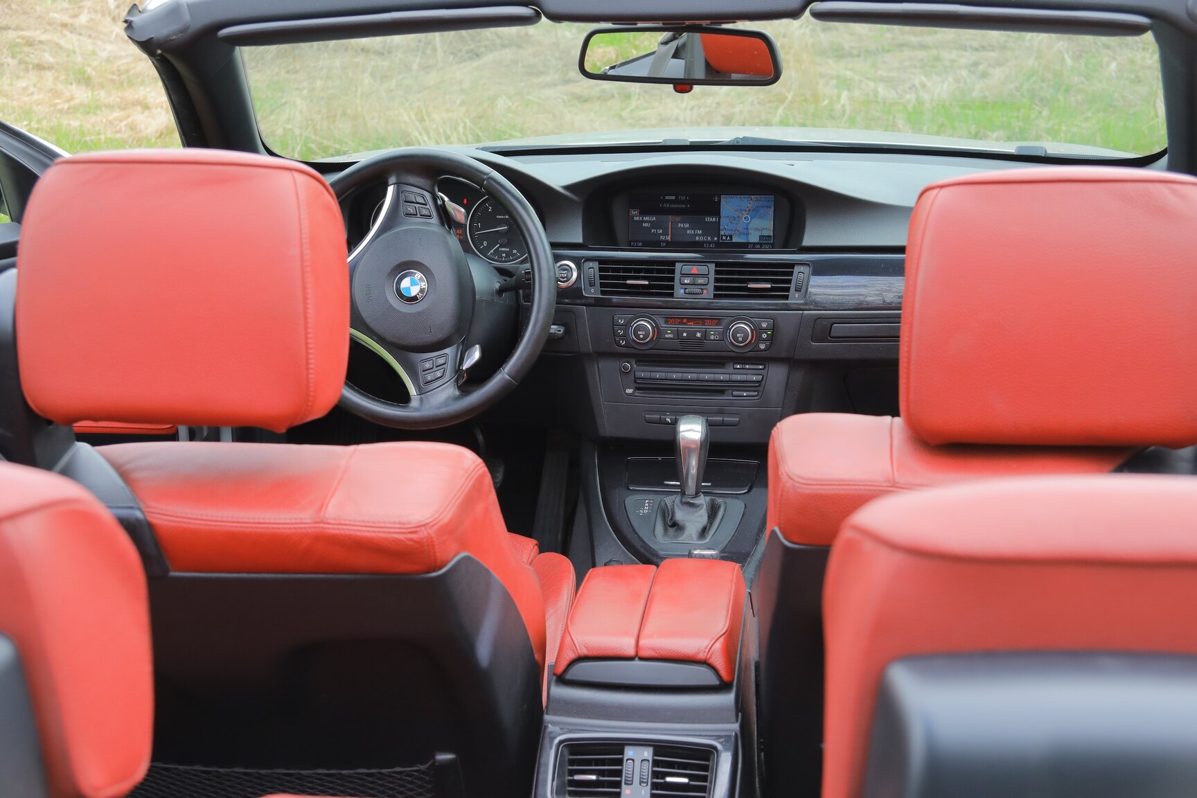 Innenraumfoto von 2008 BMW 325D Cabriolet