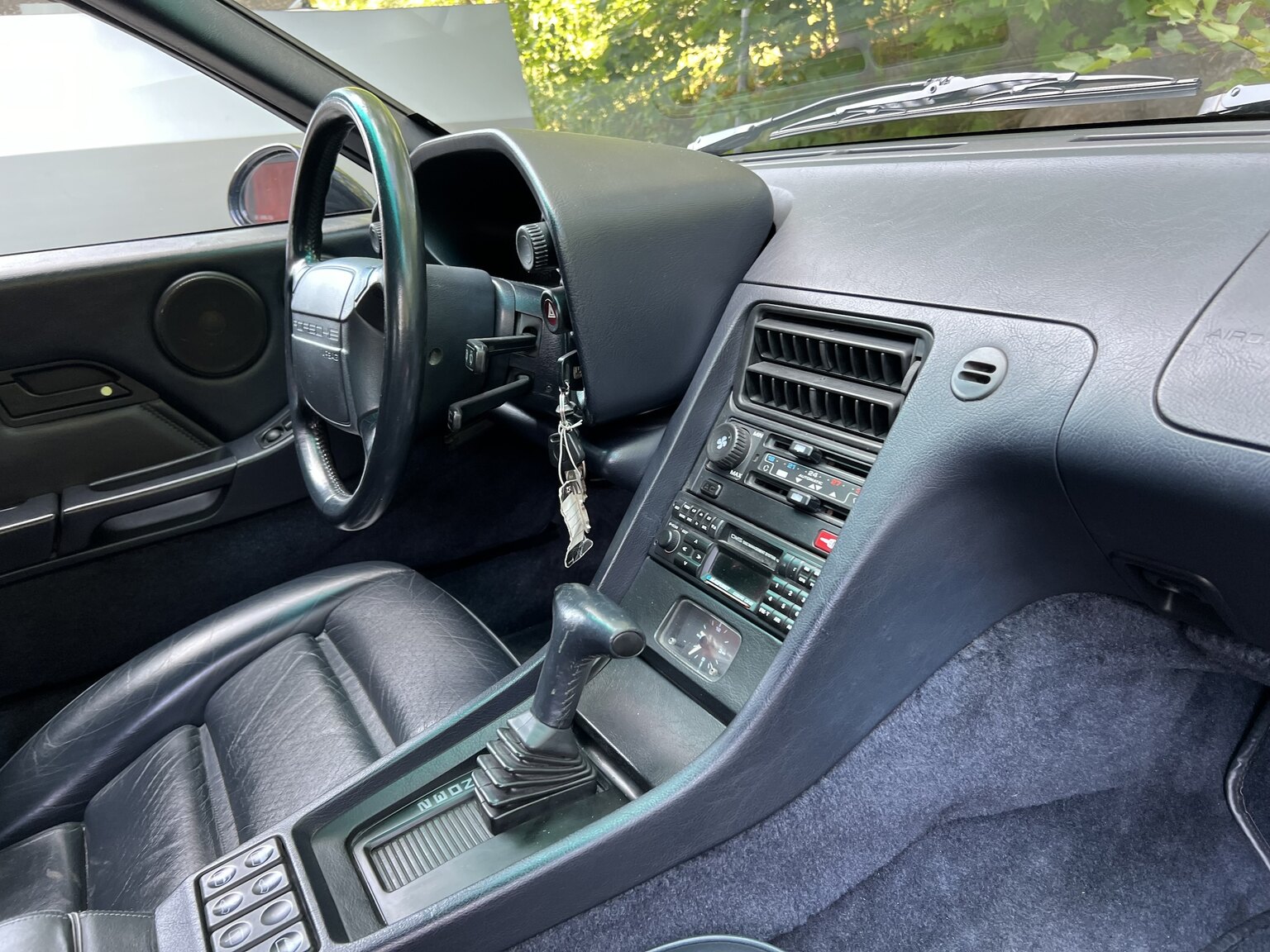 Interior image of 1993 Porsche 928 GTS