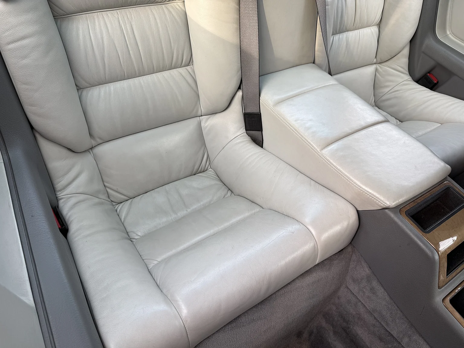 Innenraumfoto von 1994 BMW 840Ci (54)