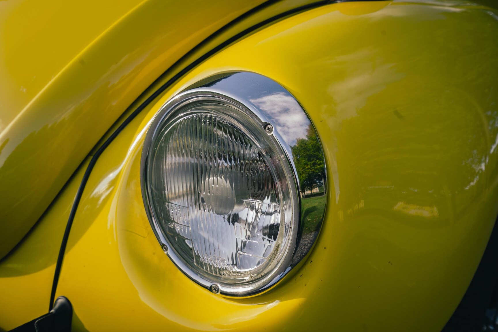 Aussenfoto 1973 Volkswagen Bubbla Karmann 1303 LS (21)