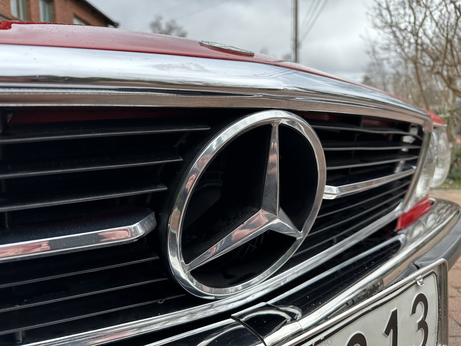 Exteriörbild på 1973 Mercedes-Benz 450 SL
