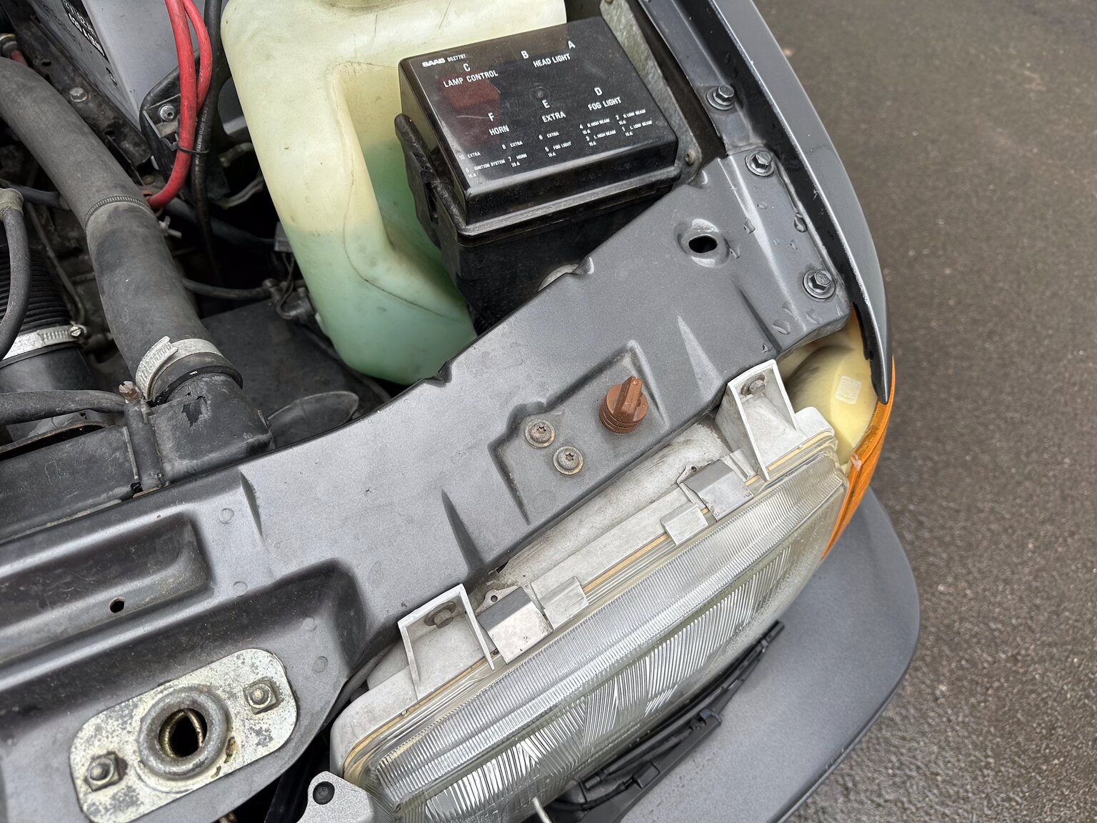 Image of 1988 SAAB 9000i mechanics