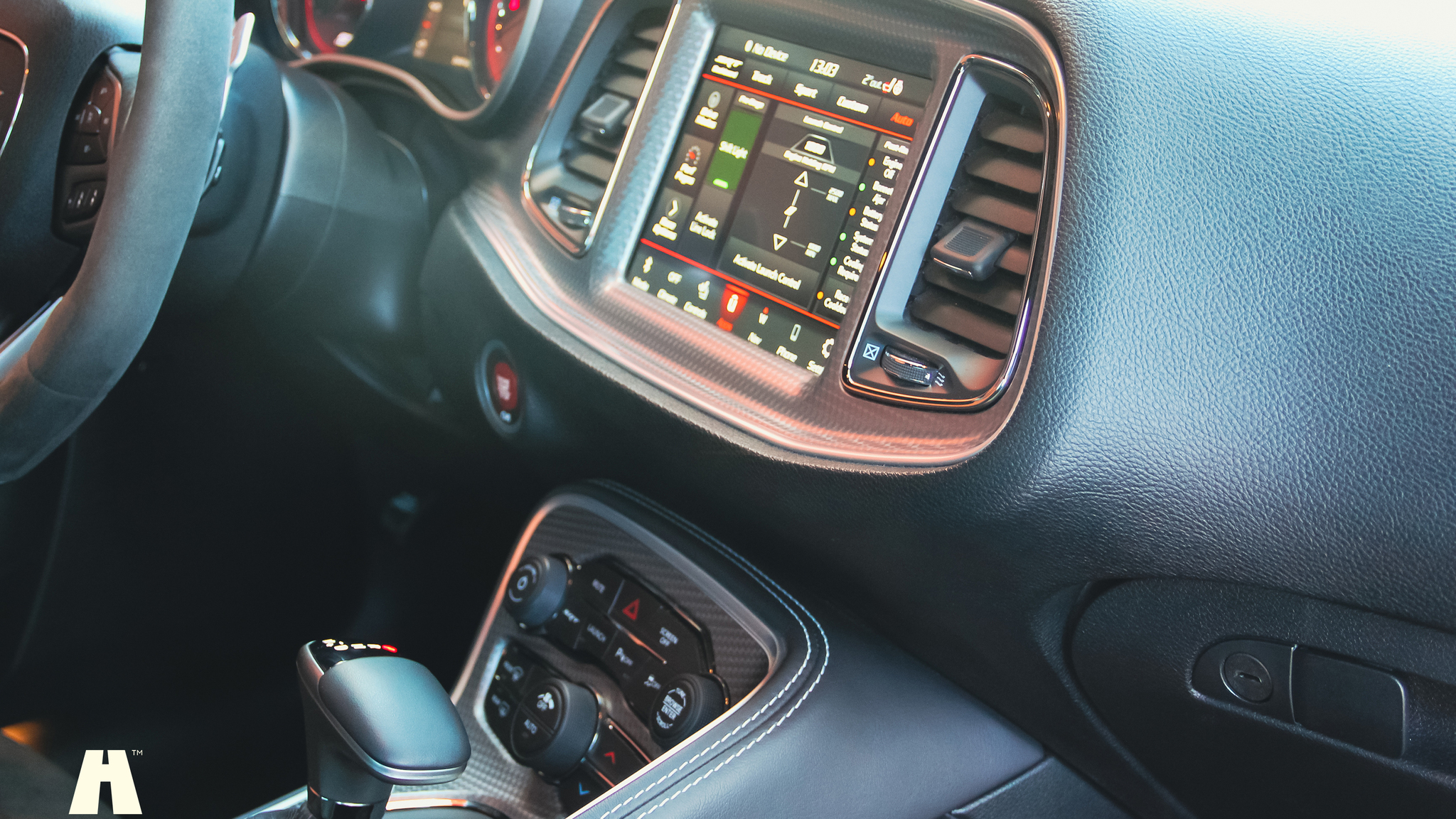 Interior image of 2019 Dodge Challenger Hellcat (24)