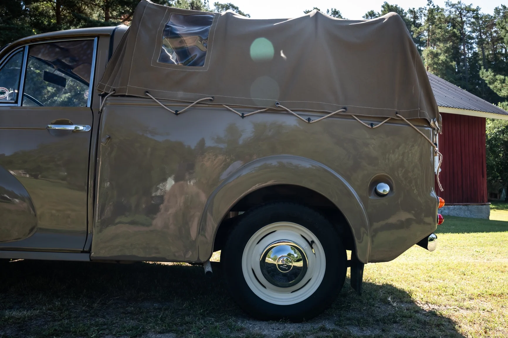 Exterior image of 1971 Morris Minor 1000 (41)