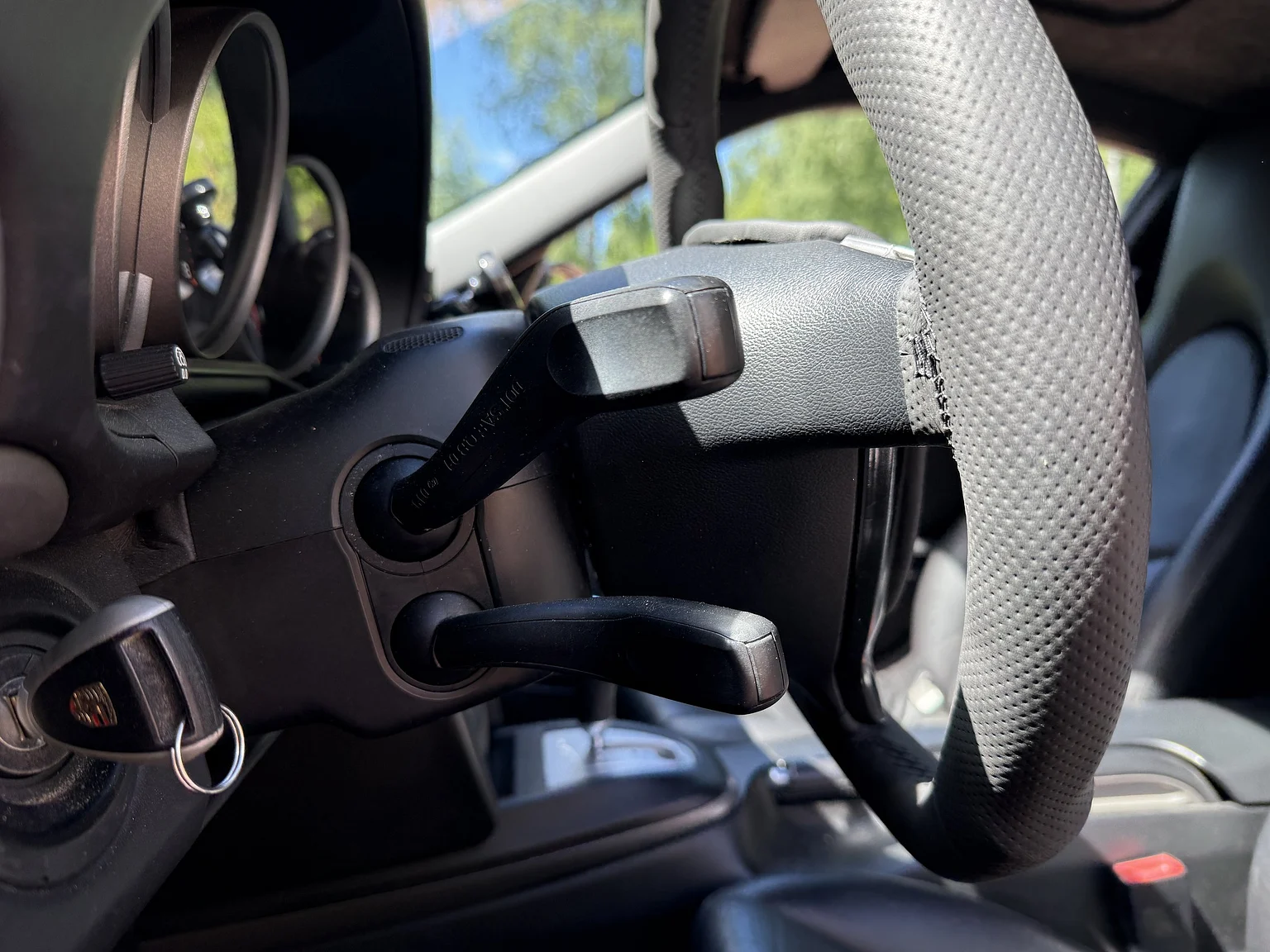 Innenraumfoto von 2008 Porsche 911 Carrera 4 (6)