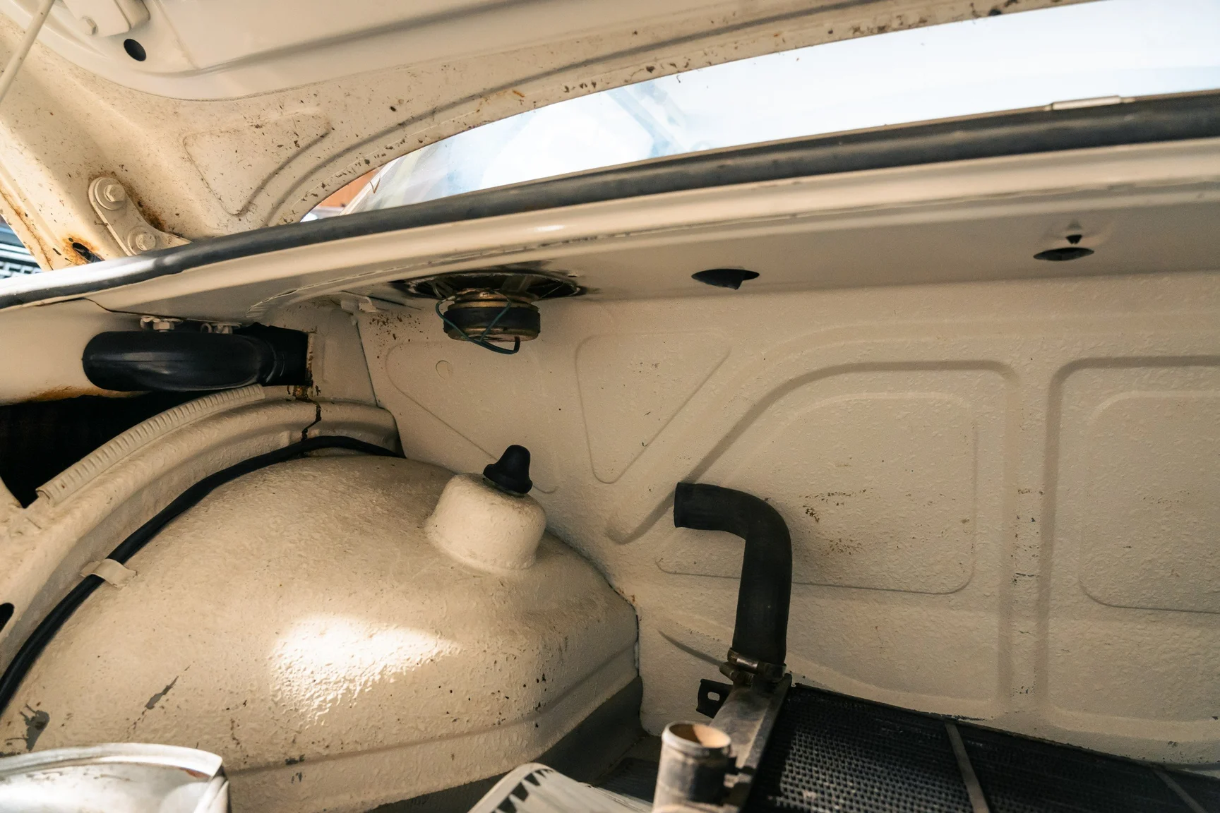 Exteriörbild på 1973 BMW 1802 (60)