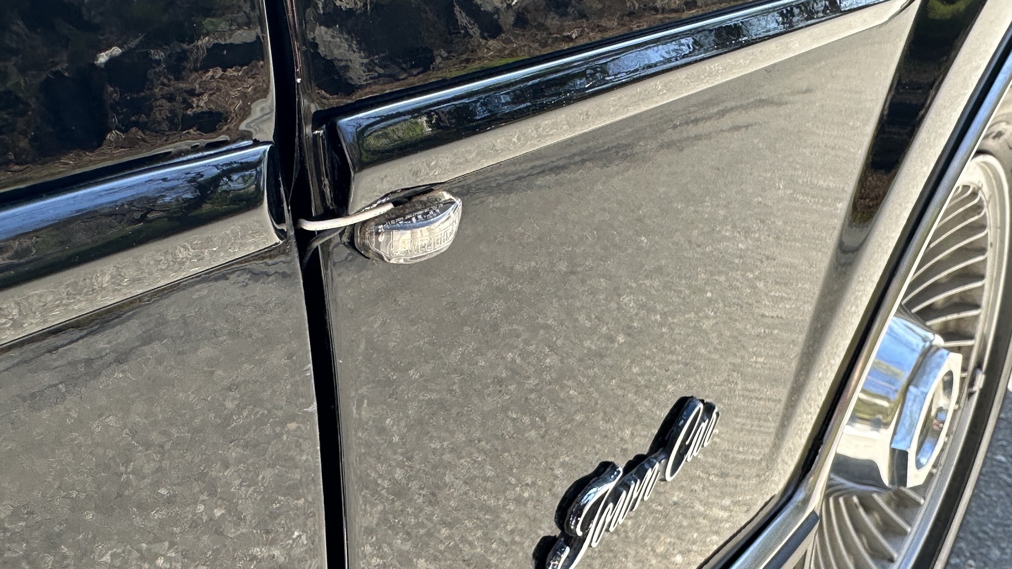 Exteriörbild på 1988 Lincoln Town Car
