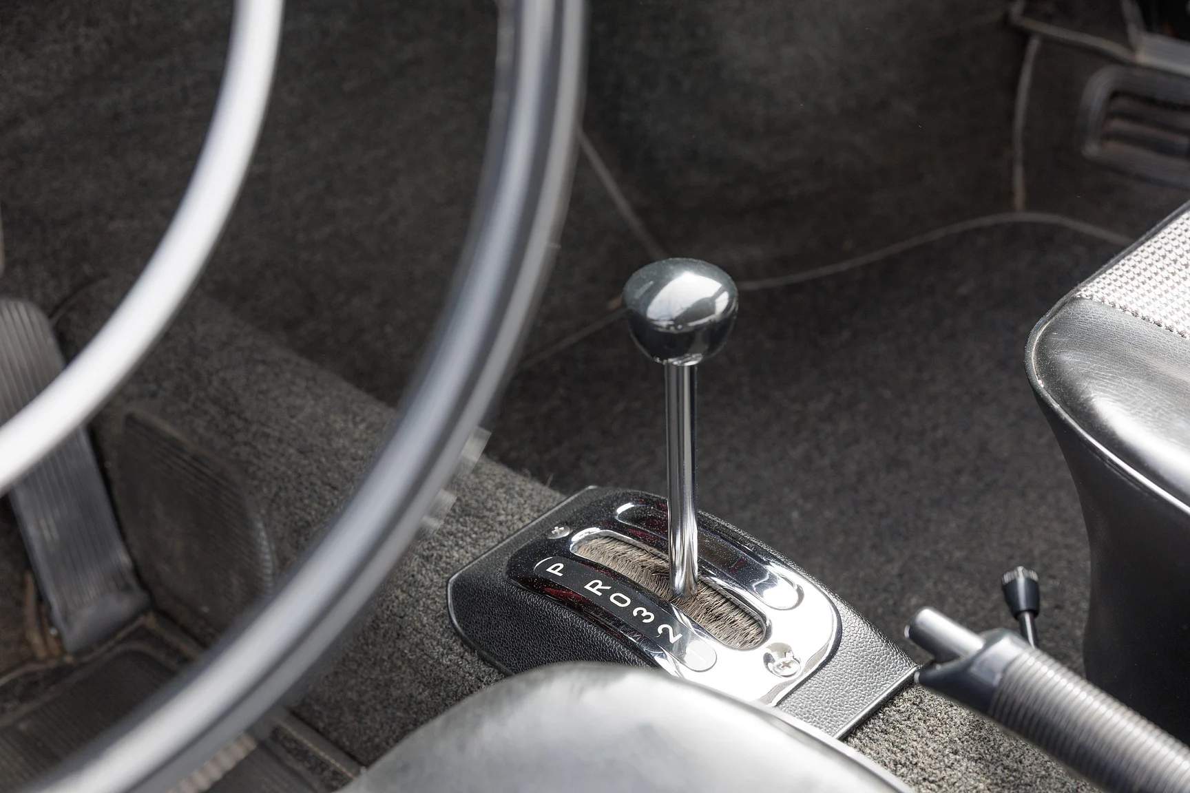 Interior image of 1968 Volkswagen Typ 34 1600 L Karmann-Ghia (52)