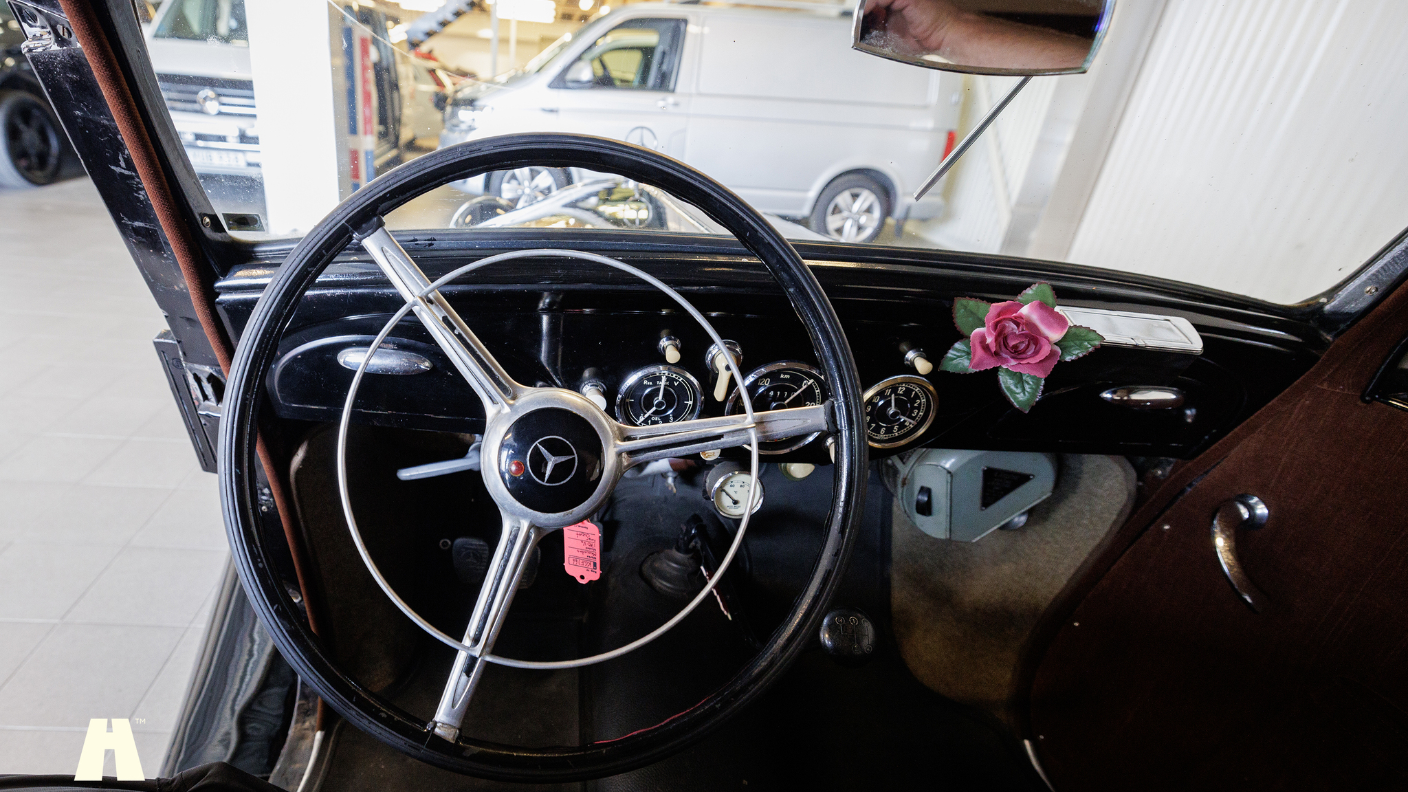 Interior image of 1950 Mercedes Benz 170 va (15)