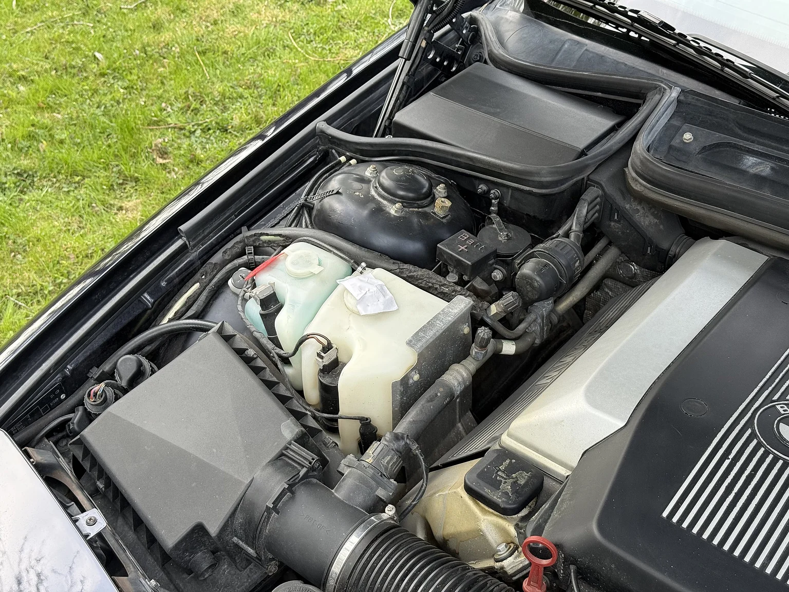 Image of 1994 BMW 840Ci (8) mechanics