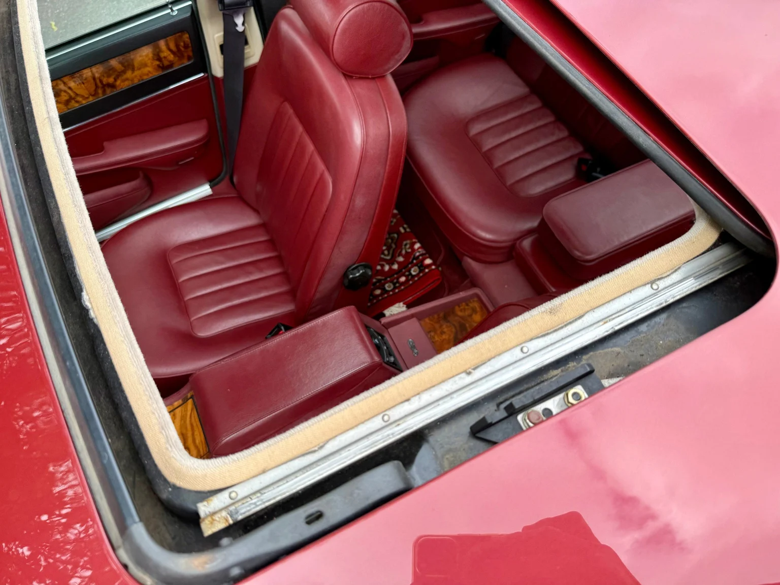 Exteriörbild på 1988 Daimler Six (58)