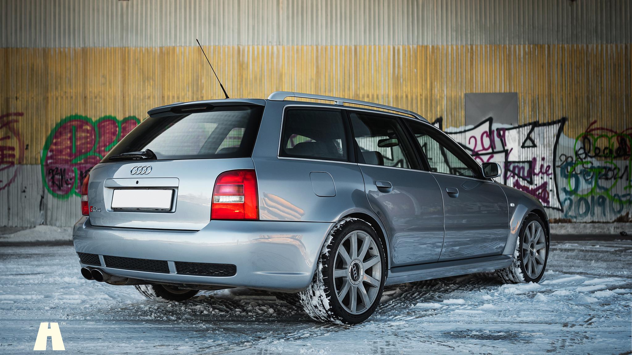 Aussenfoto 2001 Audi RS4 B5 (6)