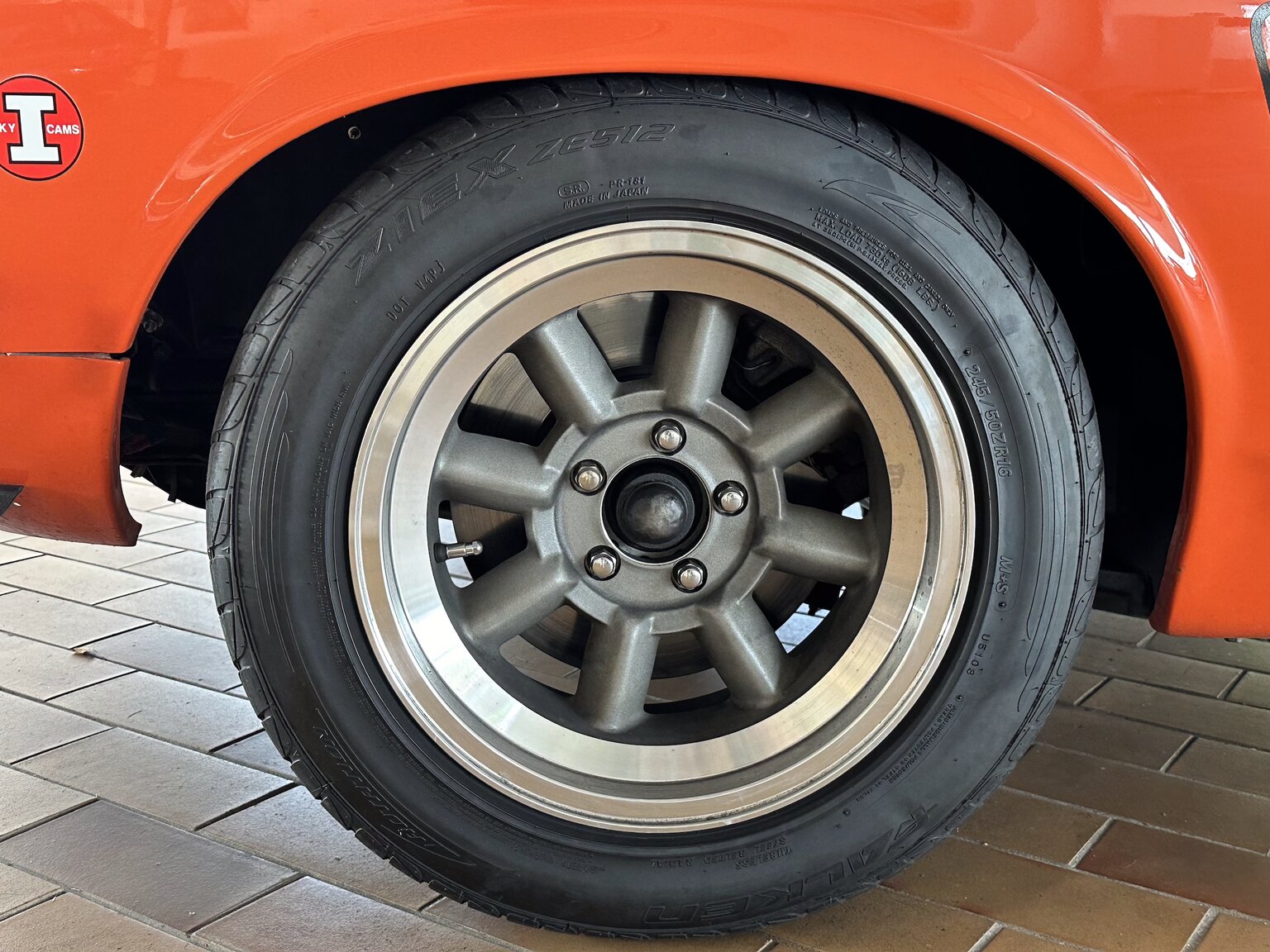 Exteriörbild på 1969 Ford Mustang Fastback Boss Race Car