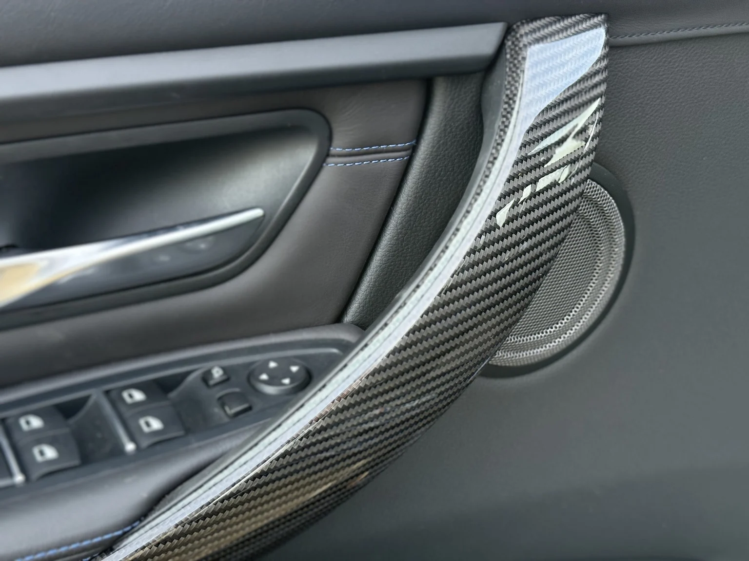 Interior image of 2017 BMW M3 Competition 30 Jahre (3)