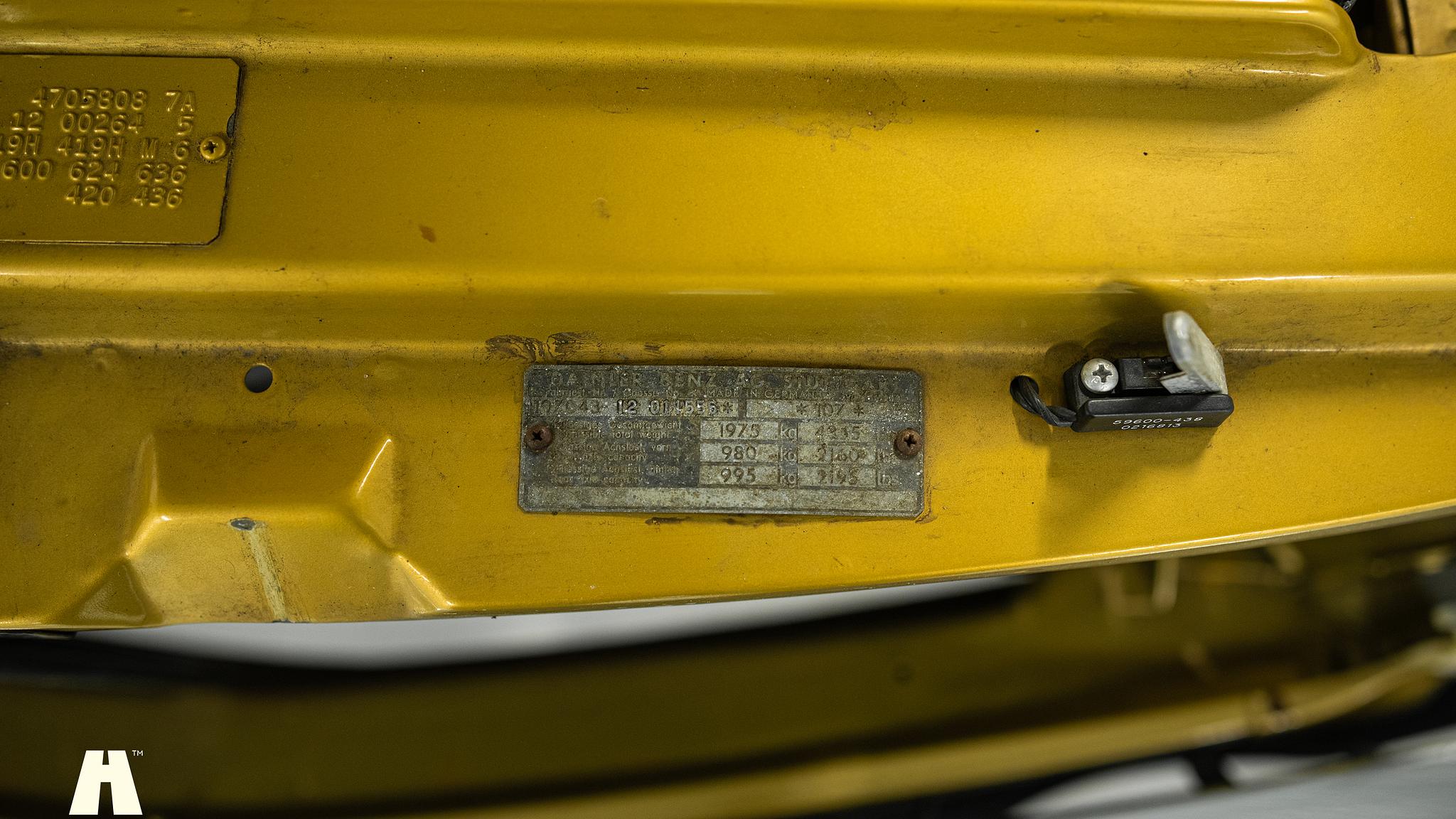 Image of 1975 Mercedes SL 350 mechanics