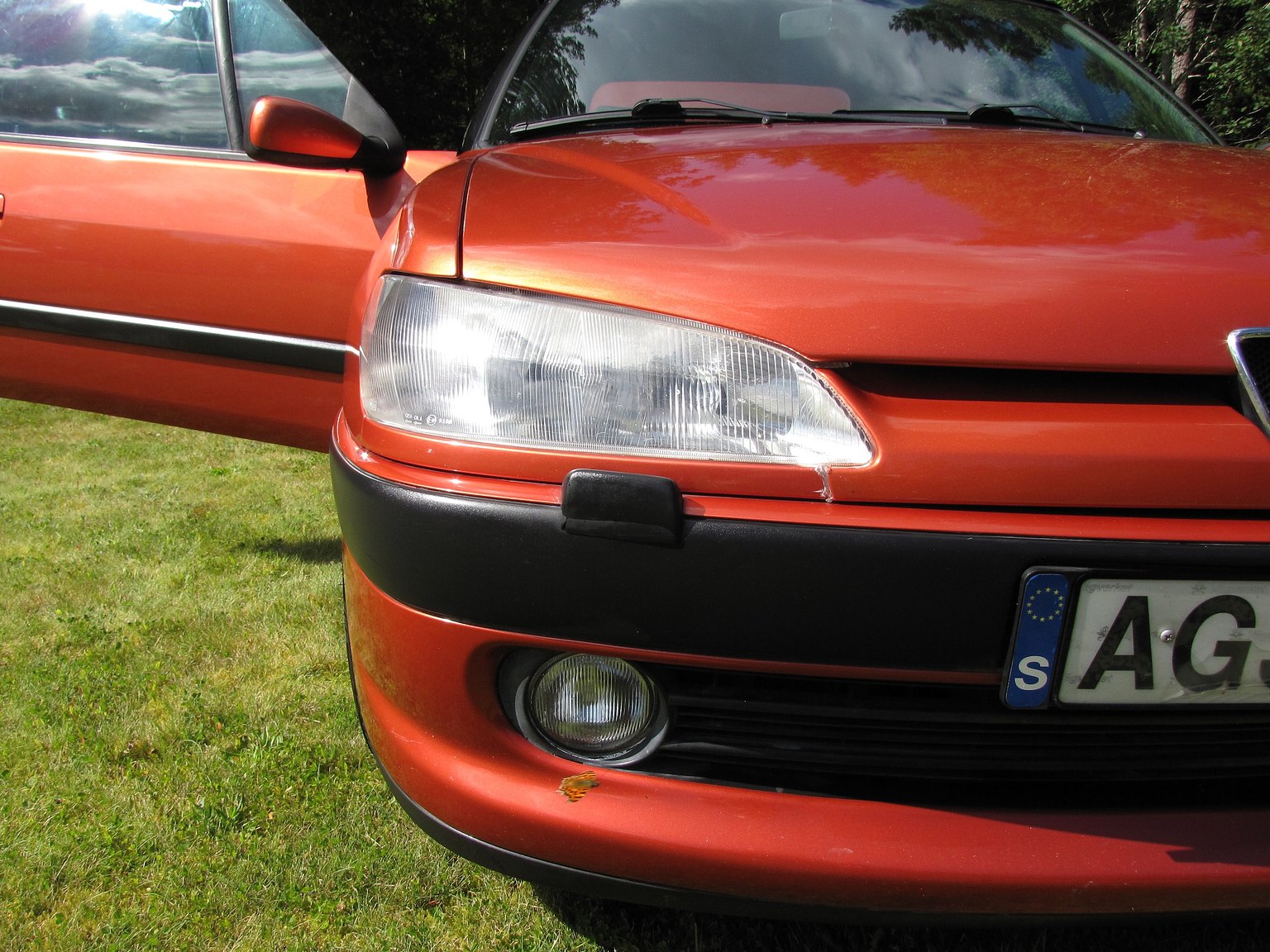 Exterior image of 1999 Peugeot 306 Cabriolet 2.0 Manuell
