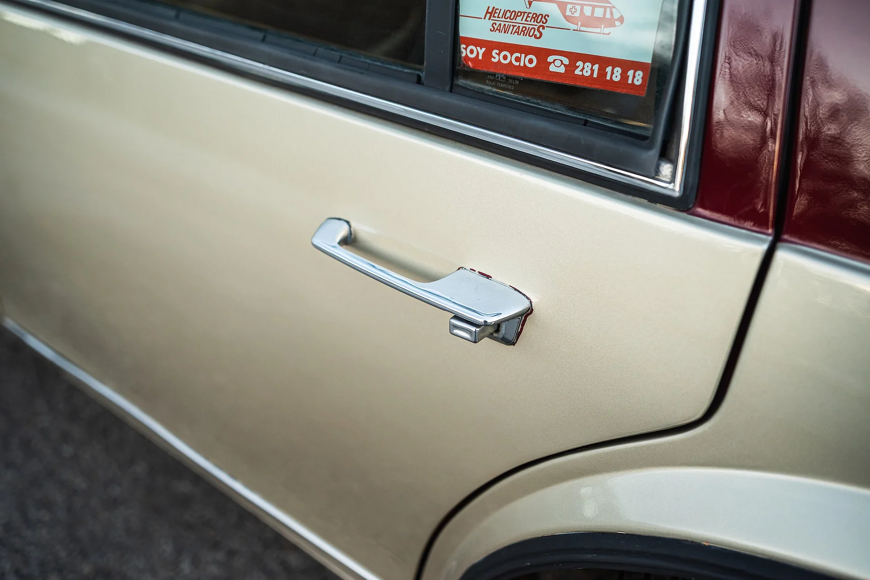 Exterior image of 1989 Cadillac Seville (37)