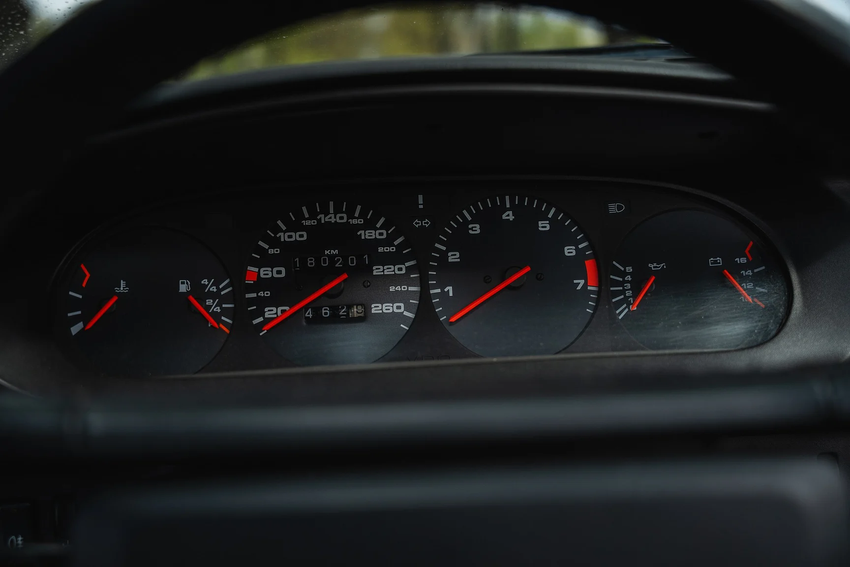 Interior image of 1990 Porsche 944 S2 Cabriolet  (19)