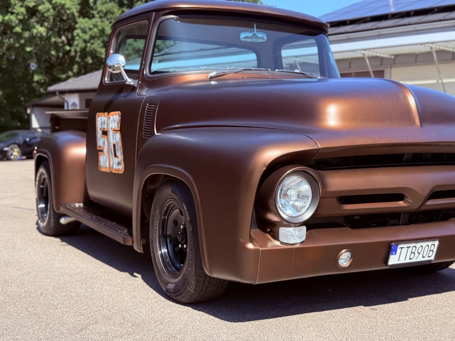 Aussenfoto 1956 Ford F-100 Restomod (48)