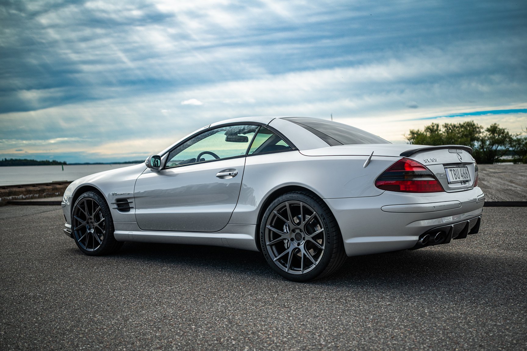 Exterior image of 2002 Mercedes SL 55 AMG