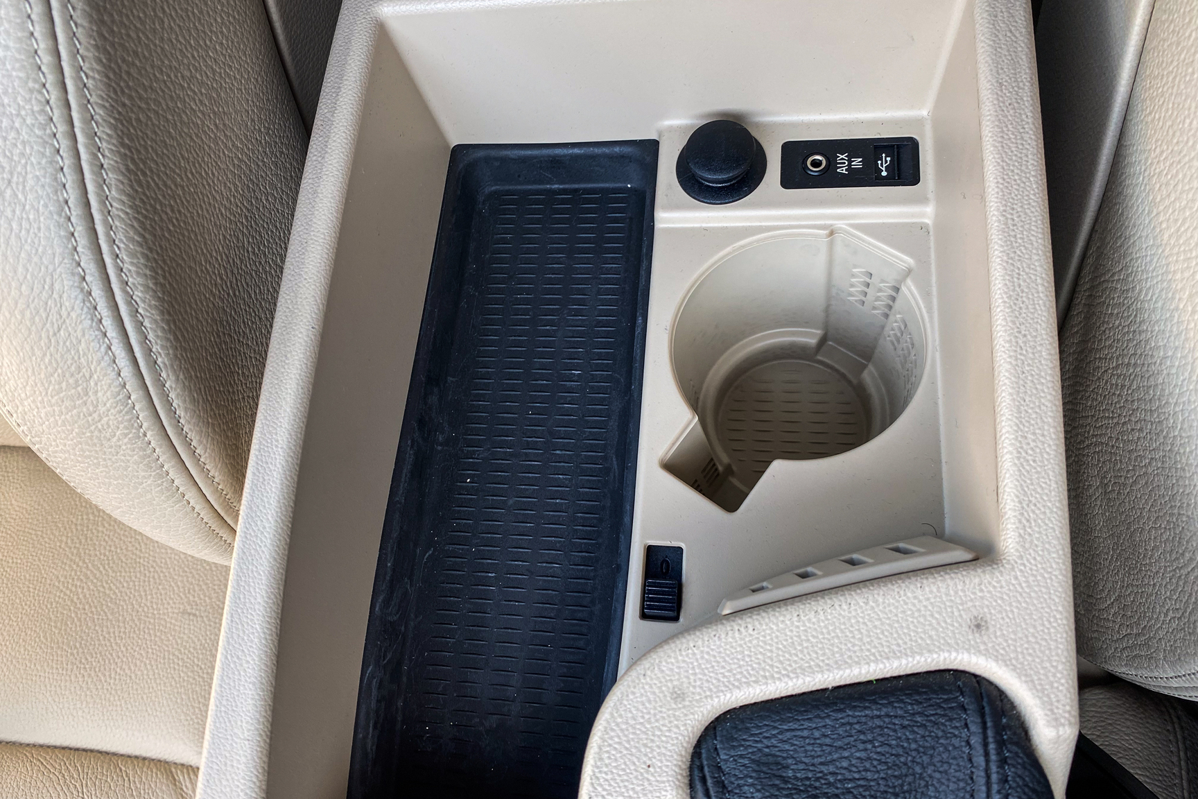 Interior image of 2007 BMW 335i Cabriolet (51)