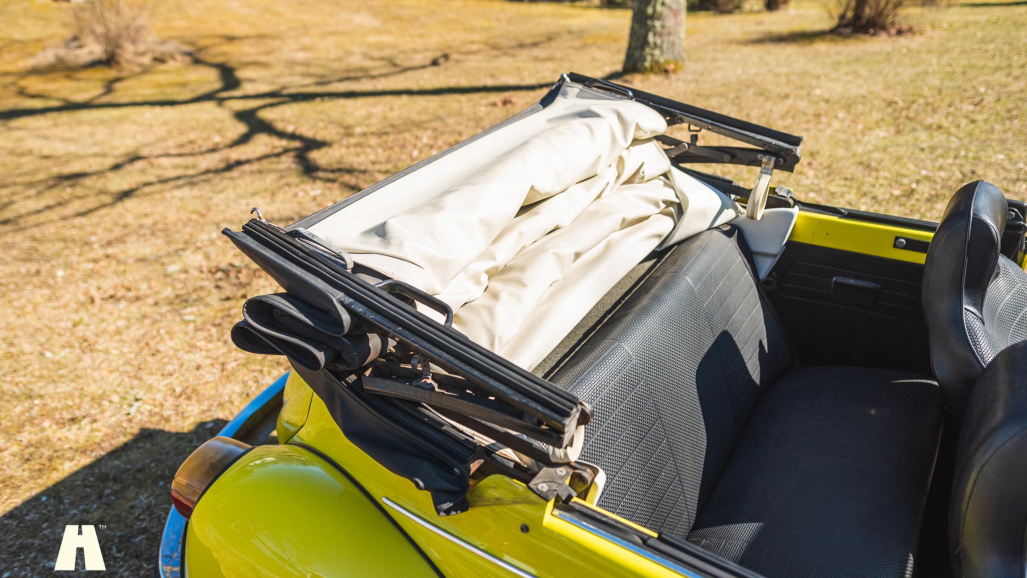 Interiörbild 1974 Volkswagen Bubbla 1303LS Cabriolet Svensksåld 
