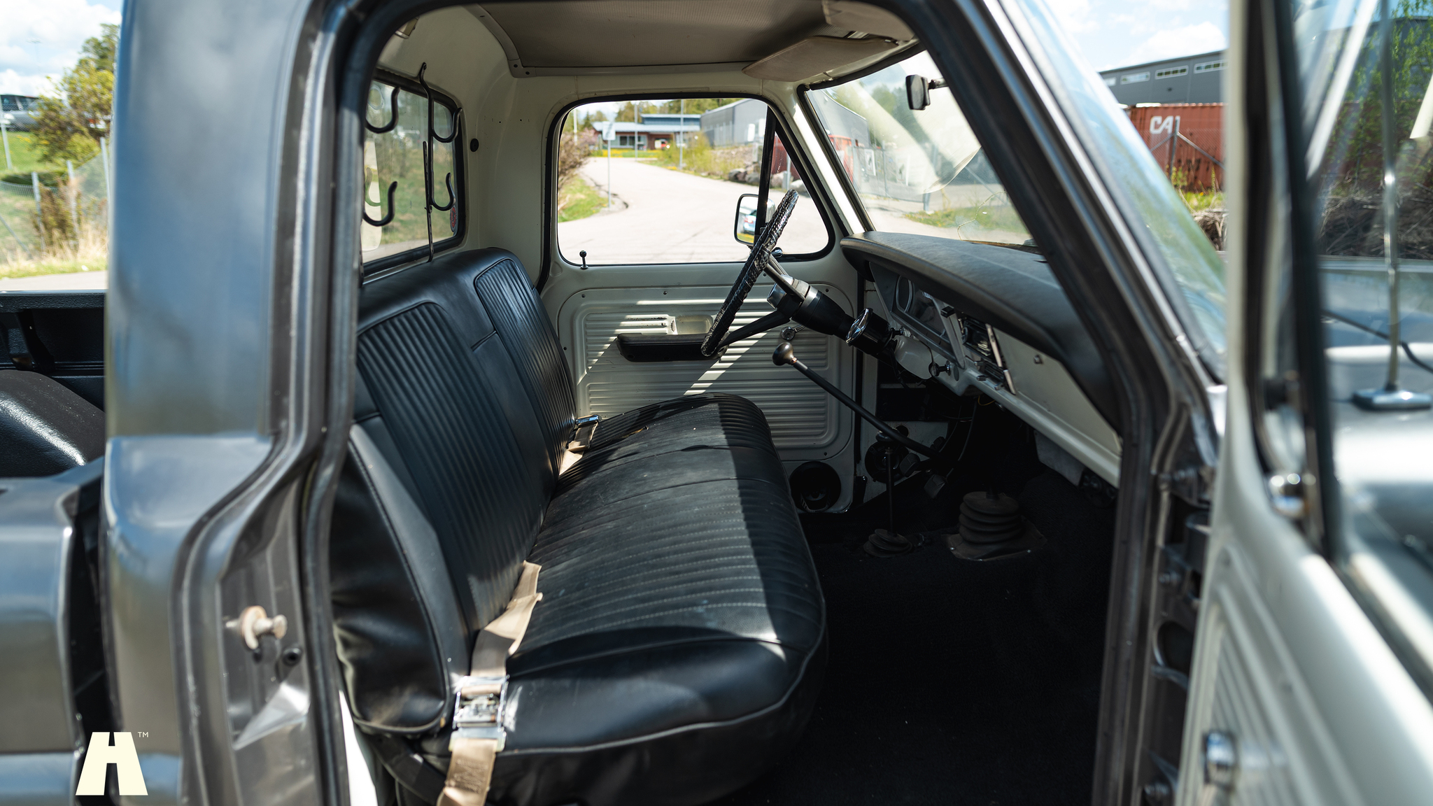 Interiörbild 1969 Ford F100 (8)