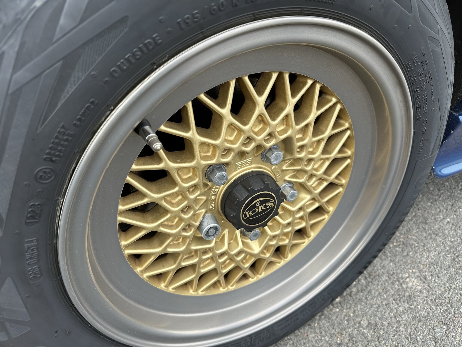 Aussenfoto 1987 Lotus Esprit Turbo HCi (48)