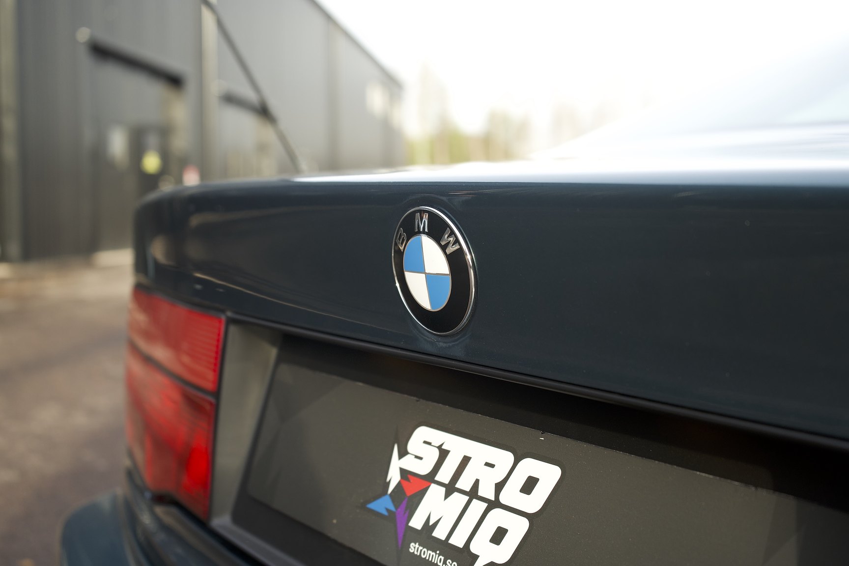 Exteriörbild på 1992 BMW 850i 6-speed manual - NO RESERVE