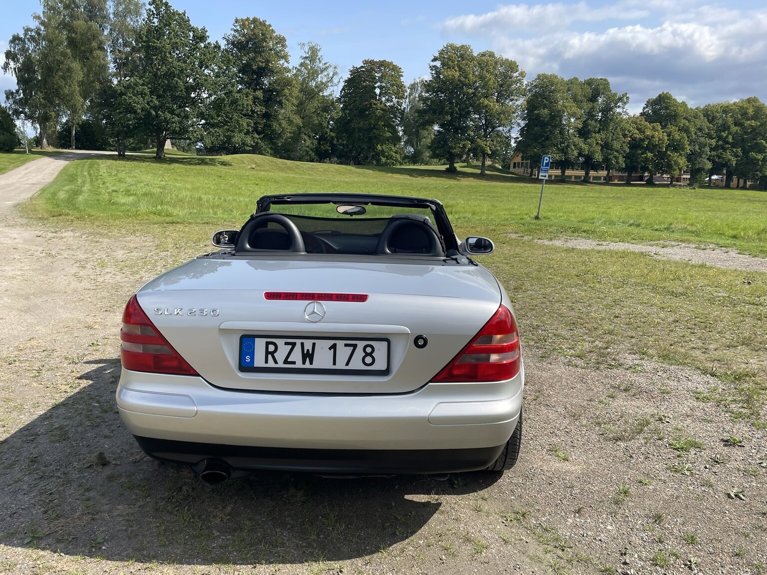 Exteriörbild på 1998 1998 MERCEDES BENZ SLK 230 