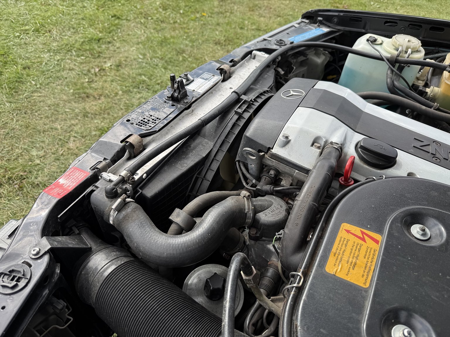 Image of 1990 Mercedes-Benz 300CE-24 mechanics