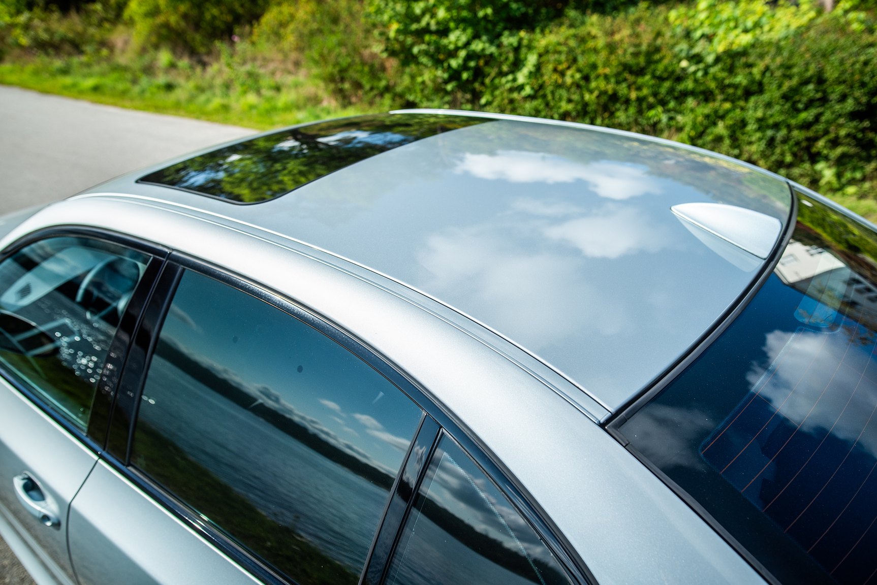 Exterior image of 2006 BMW E60 M5
