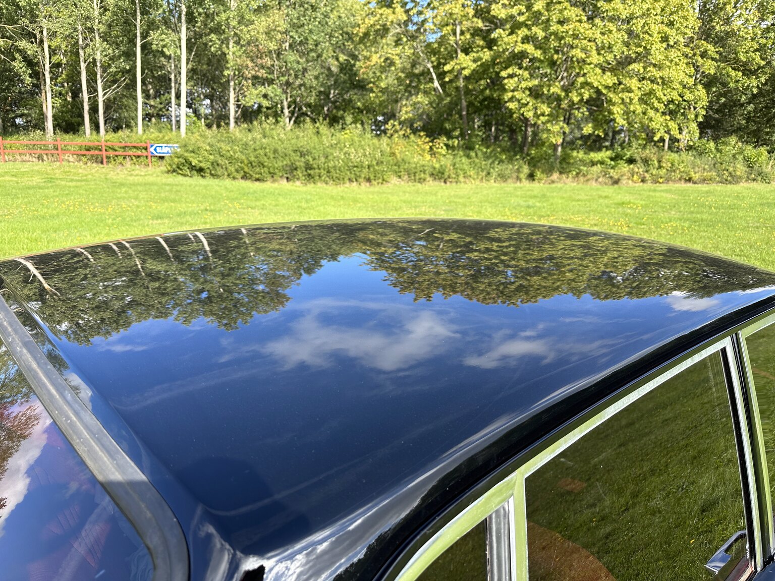 Aussenfoto 1969 Volvo 144 custom