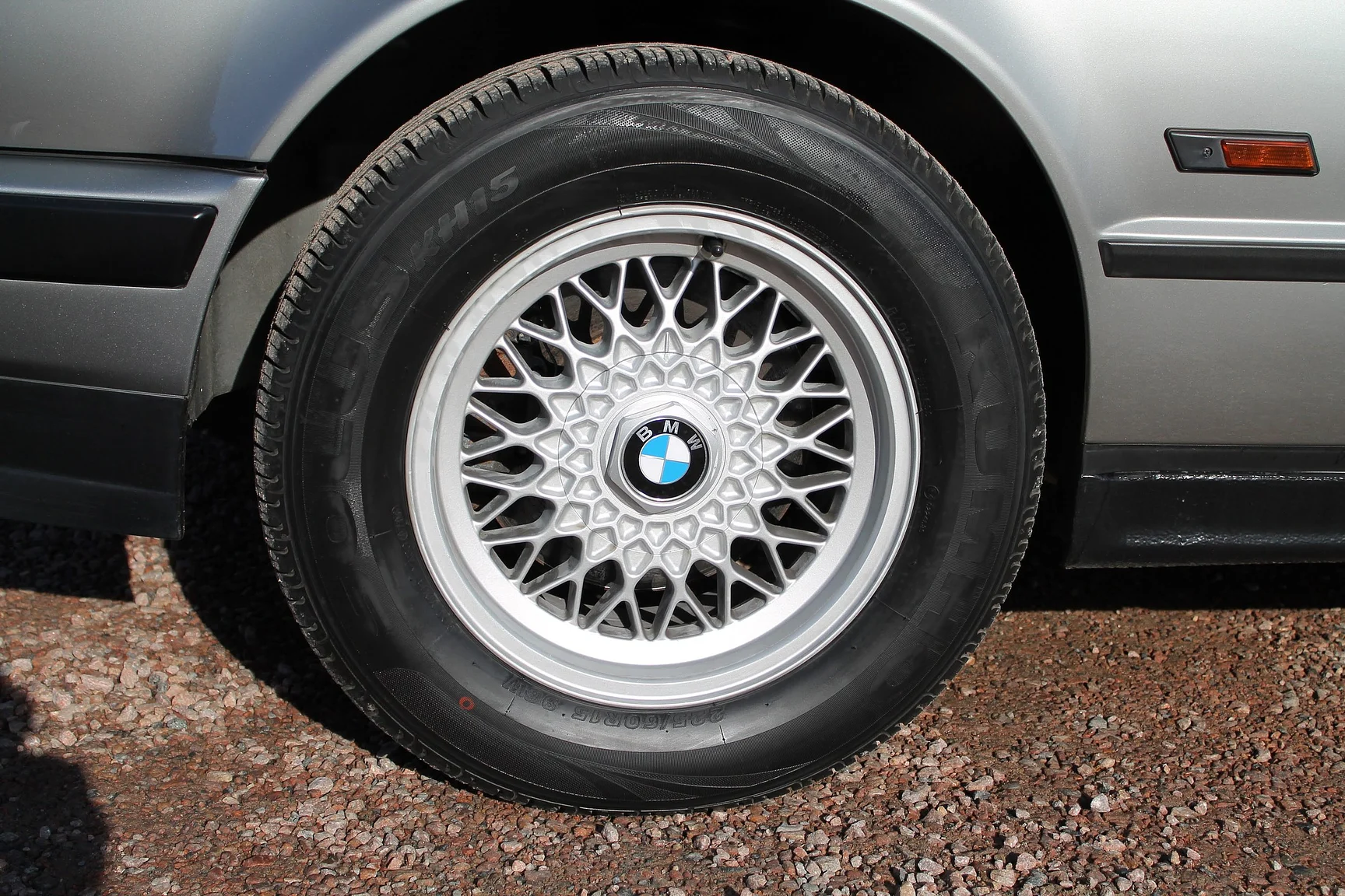 Aussenfoto 1988 BMW 535i - NO RESERVE (114)