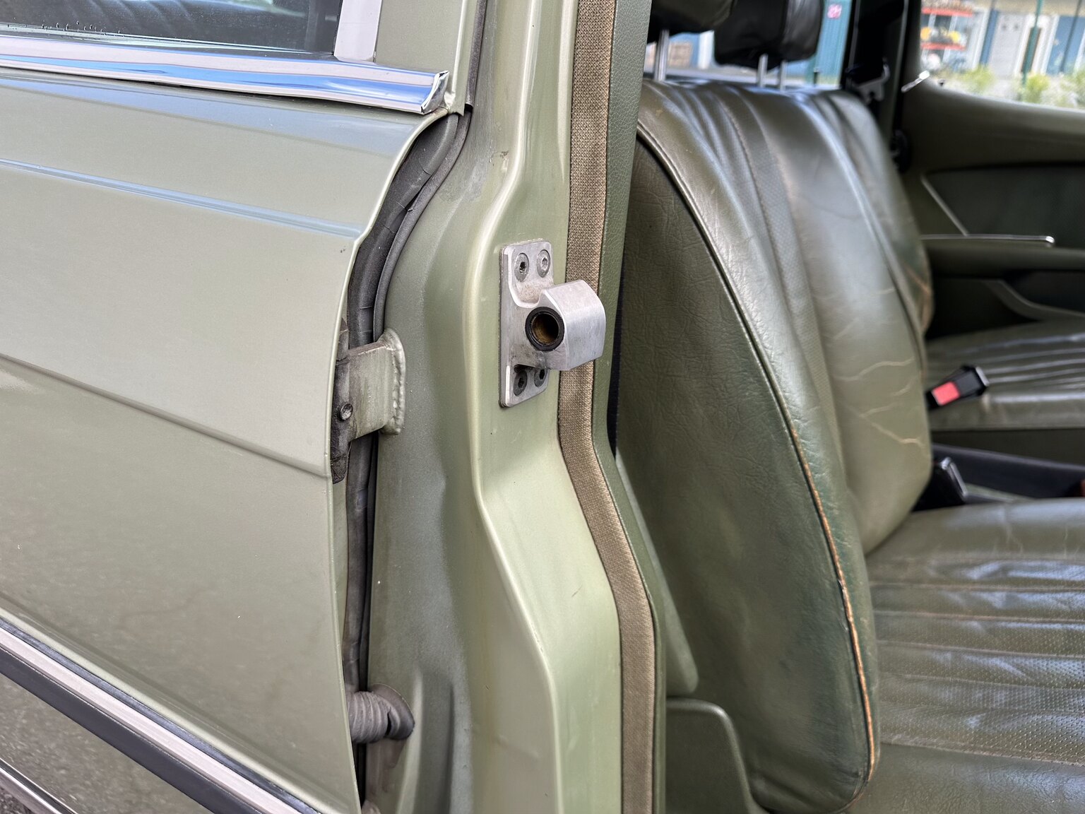 Innenraumfoto von 1975 Mercedes Benz 450 SEL (45)