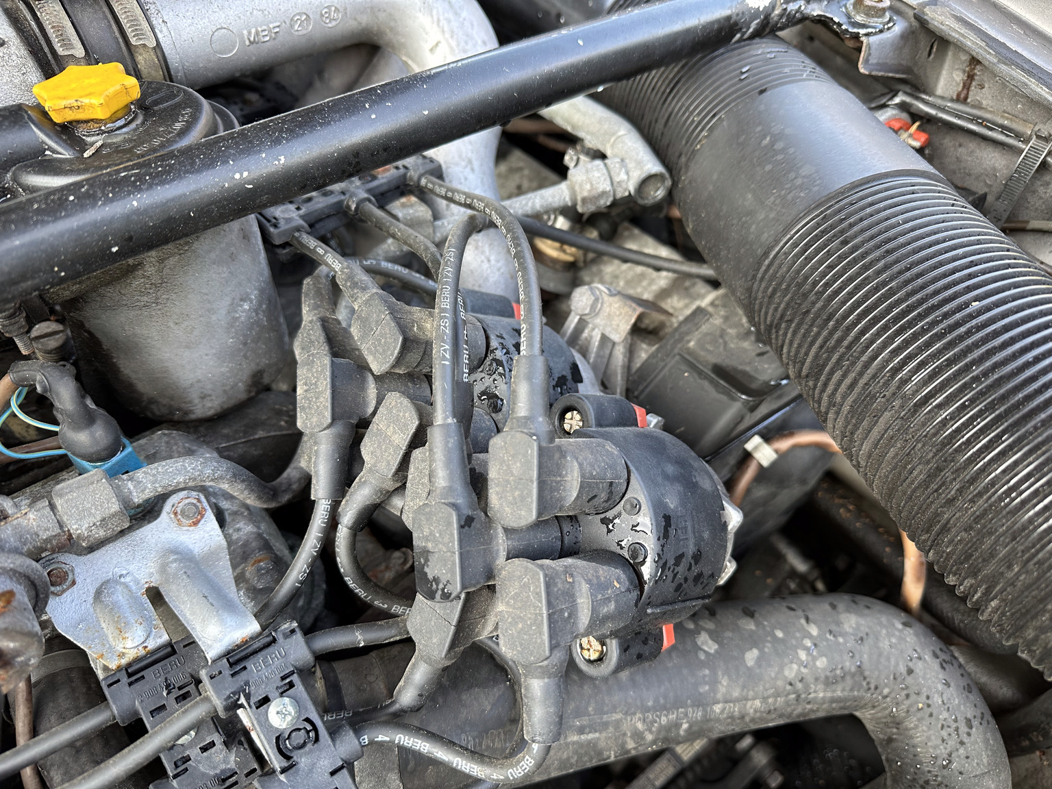 Image of 1985 Porsche 928 mechanics (9)