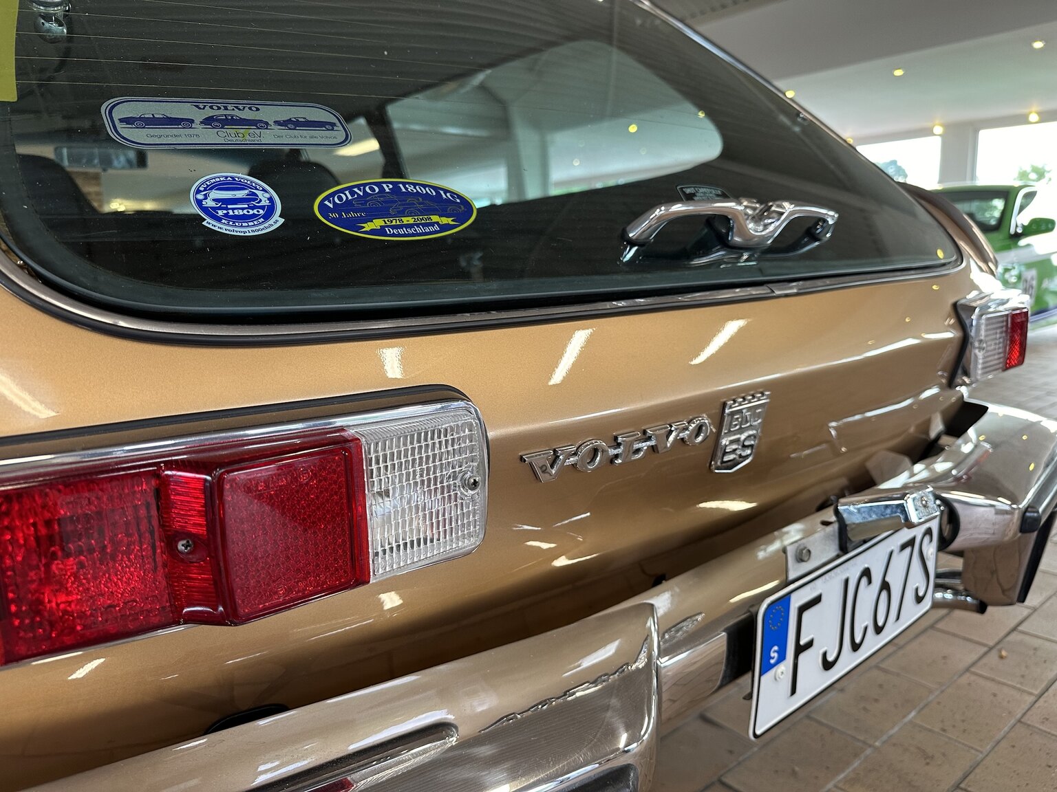 Exterior image of 1973 Volvo 1800 ES (37)