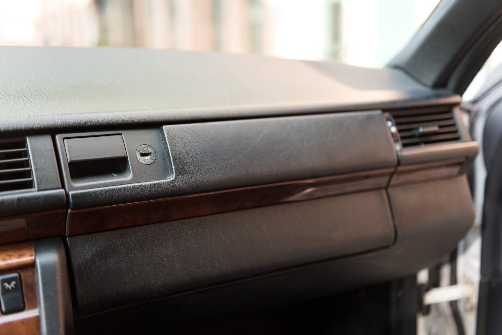 Interiörbild 1992 Mercedes-Benz 300CE-24V 