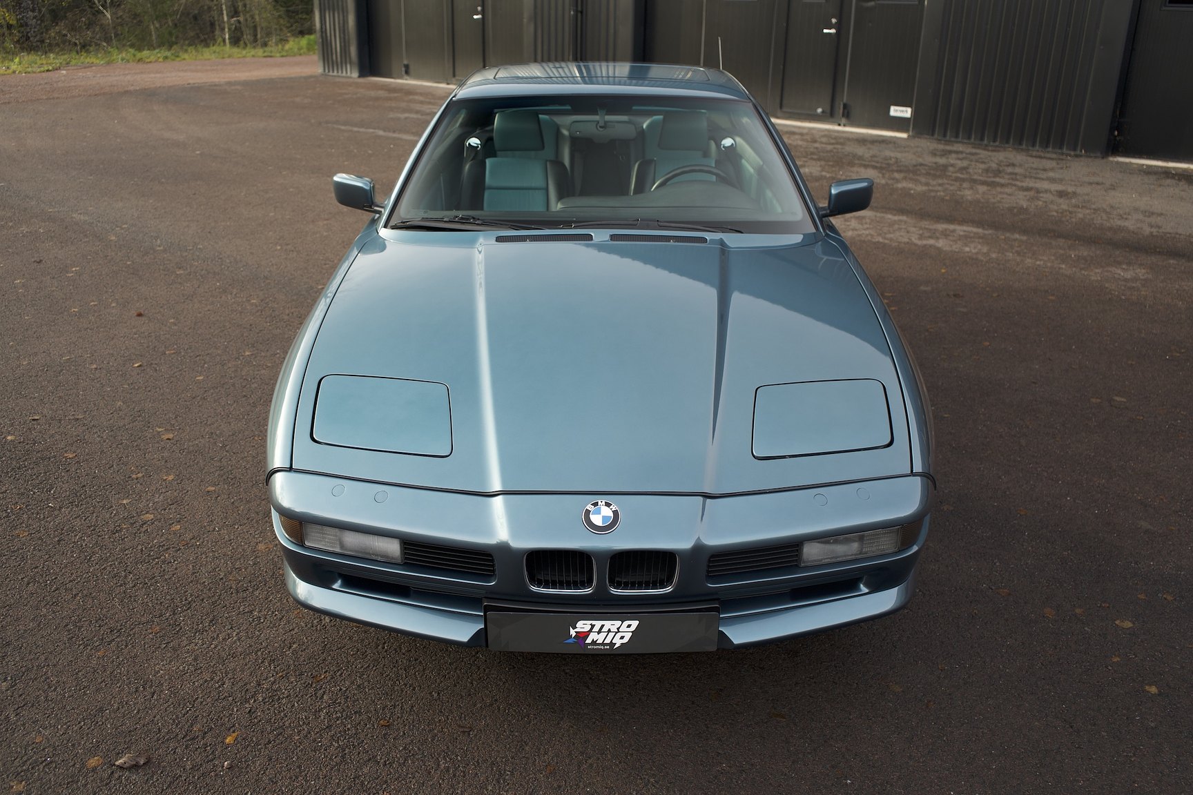 Exteriörbild på 1992 BMW 850i 6-speed manual - NO RESERVE