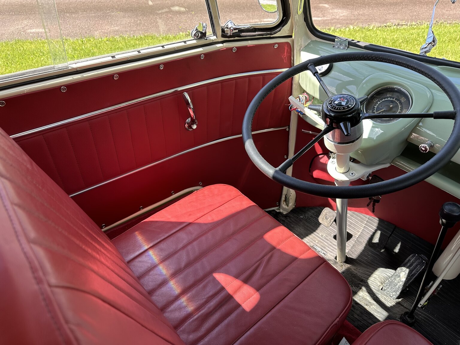 Innenraumfoto von 1969 Volkswagen T1 (18)