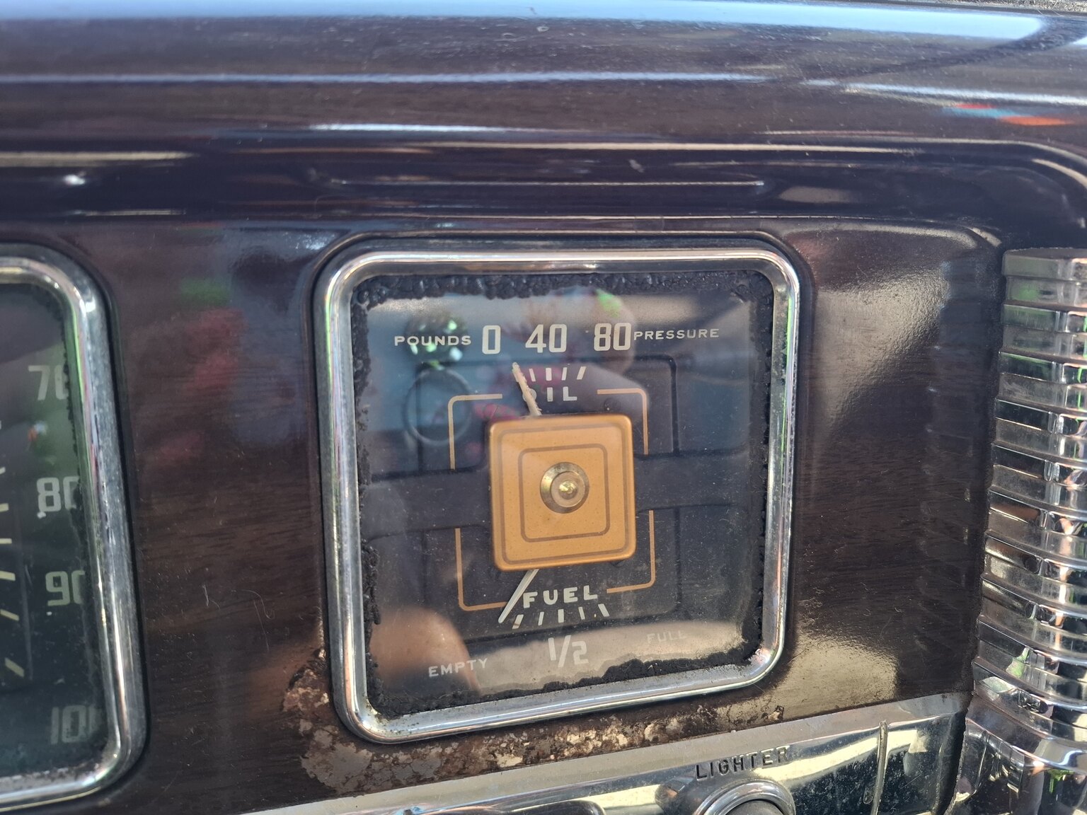 Interiörbild 1949 Dodge Coronet Club Coupé