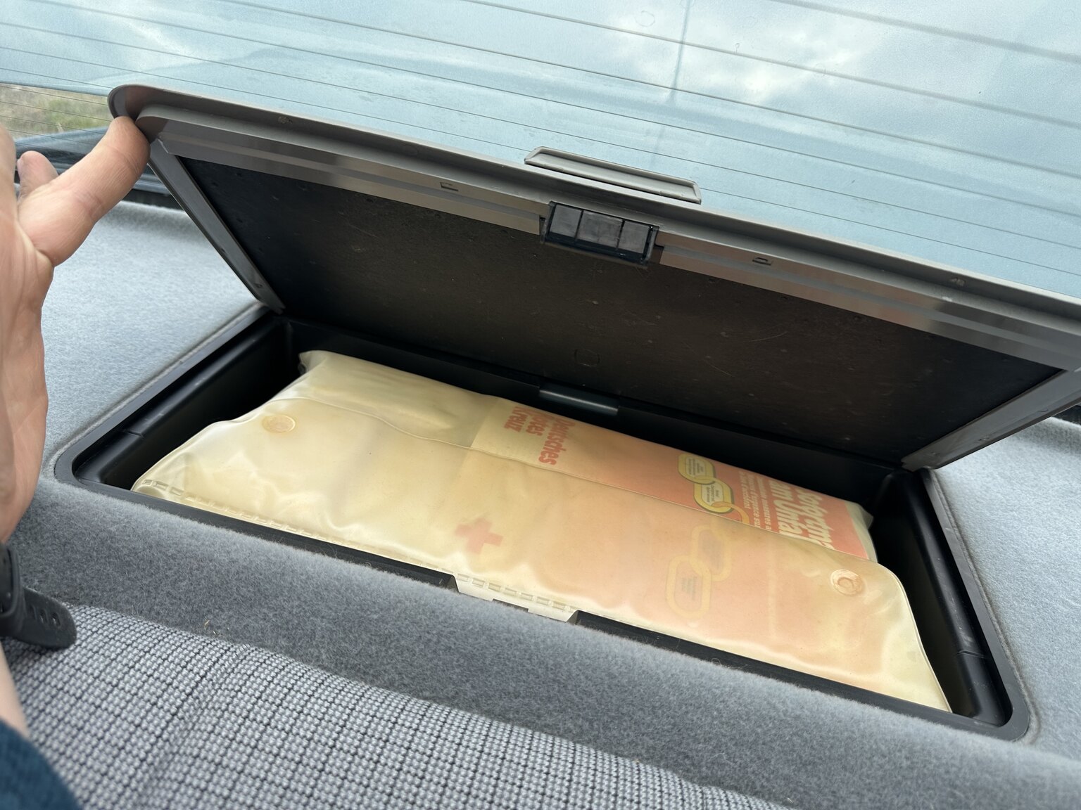 Interior image of 1988 Mercedes-Benz 190 E