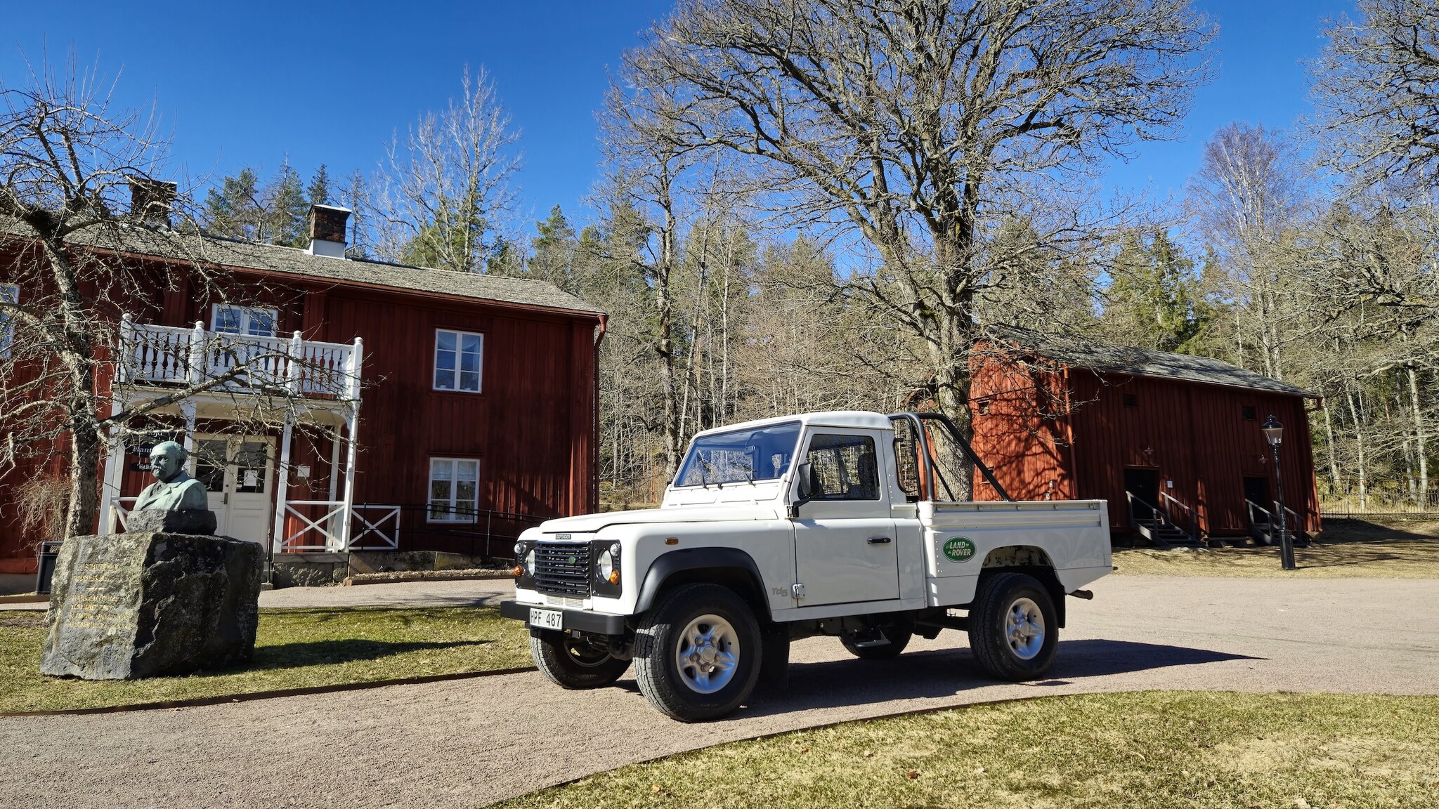Exteriörbild på 1999 Land Rover Defender Single Cab Pickup
