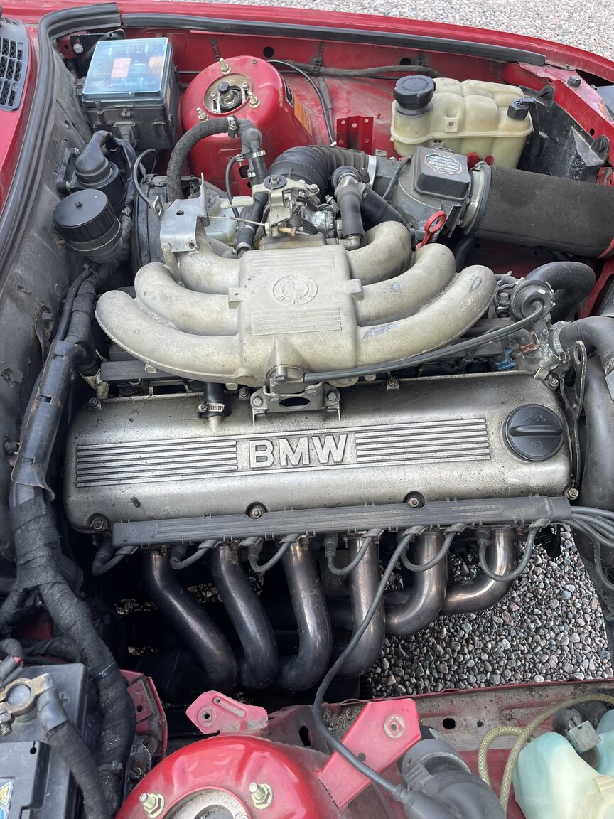 1987 BMW 320i, Mekanik