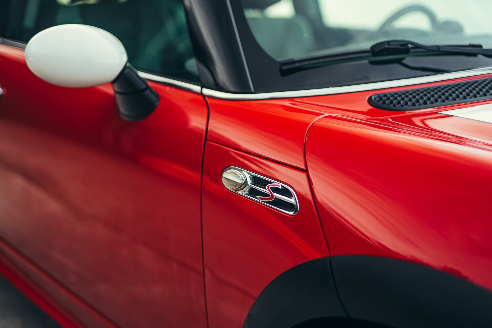 Exterior image of 2006 Mini Cooper John Cooper Works