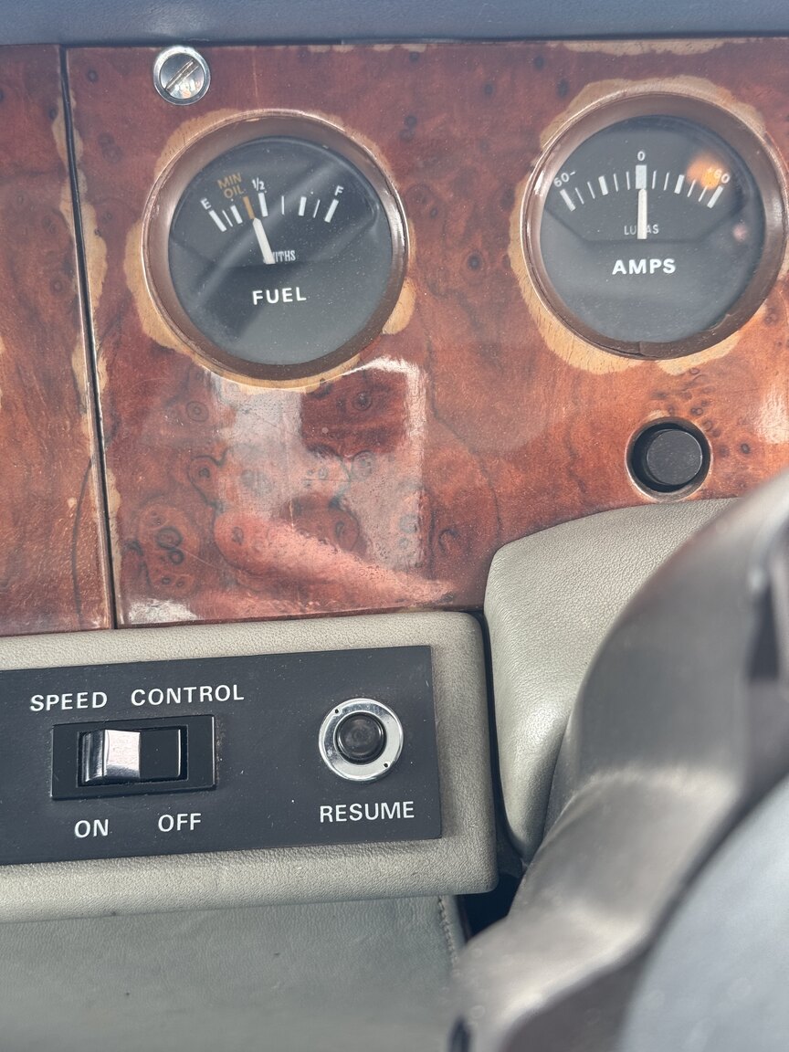 Interior image of 1976 Rolls-Royce Silver Shadow